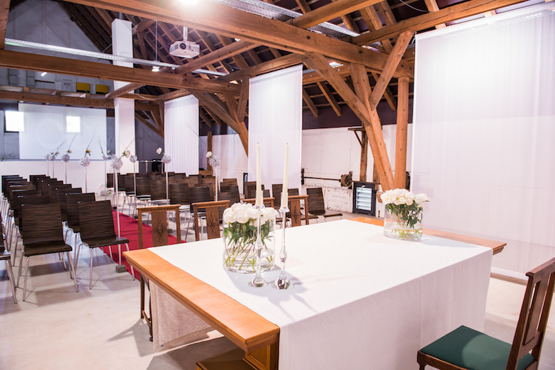 Trauzimmer in Rechberghausen - Hochzeit feiern mit dem Wein-Musketier Göppingen Trauzimmer in Rechberghausen - Hochzeit feiern mit dem Wein-Musketier Göppingen